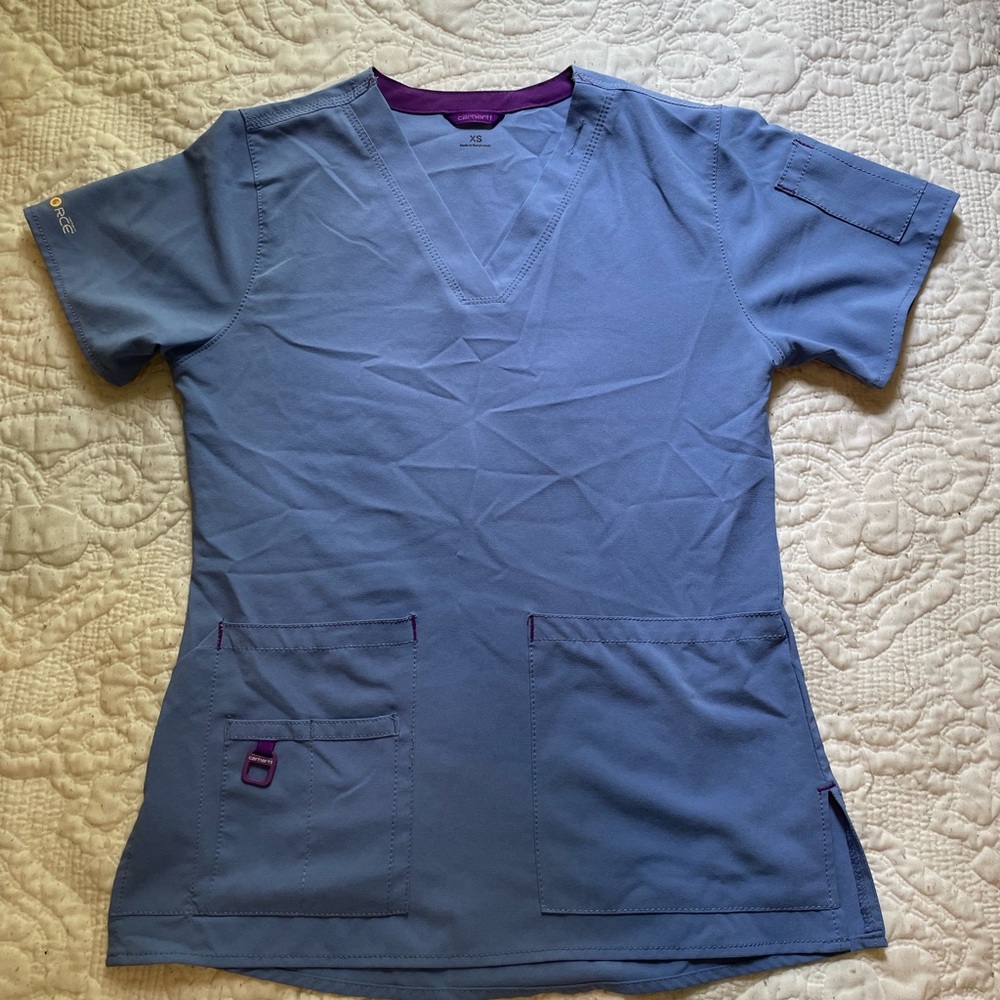 Carhartt scrub top, size XS